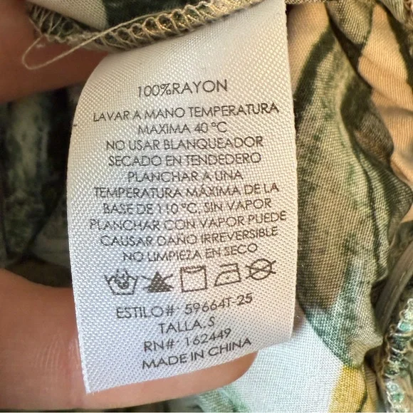 Sunburnt kiss green pattern top - Picture 7 of 8